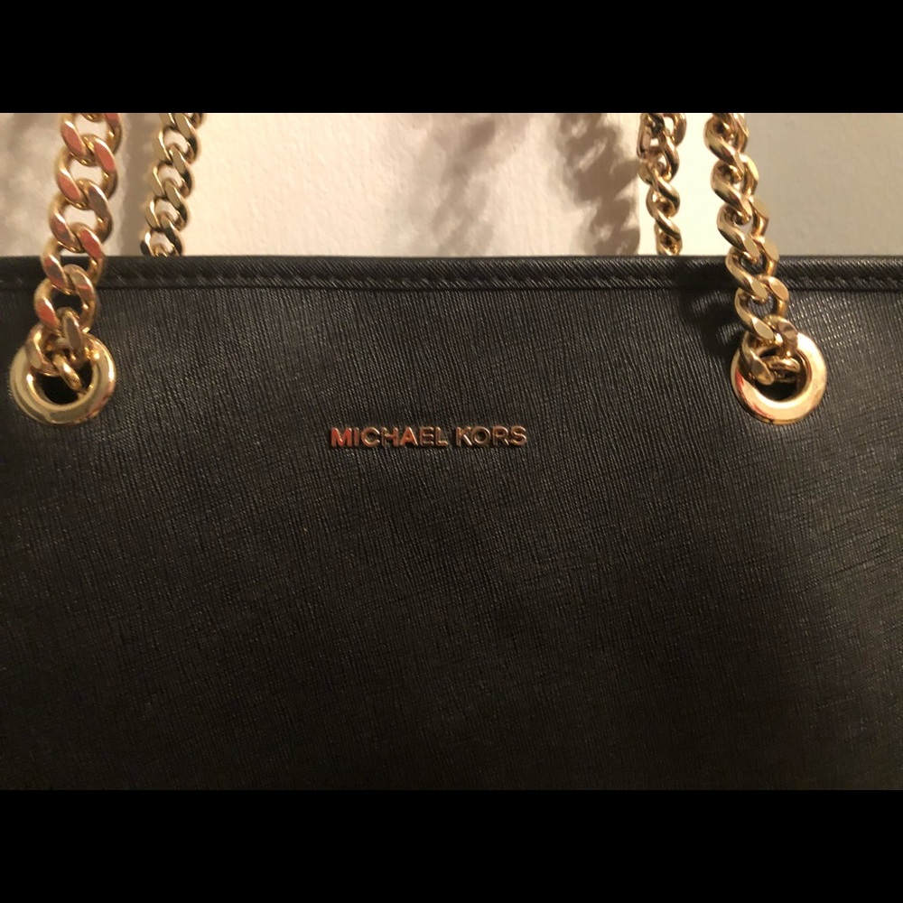 Michael Kors leather chain shoulder bag